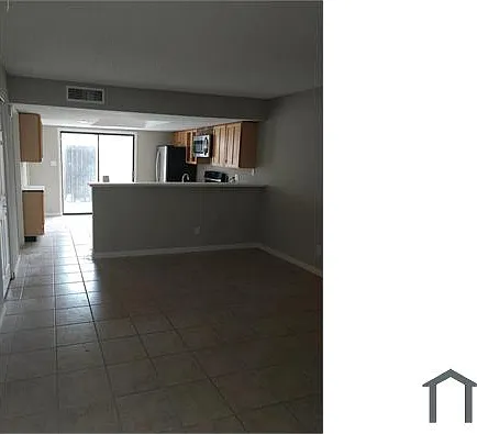 2431 E Tracy Ln #2 — Photo 17