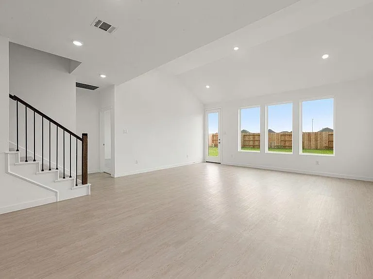 6411 Symphony Wave Dr — Photo 11