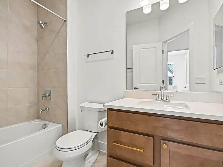 1215 Gateway Ct — Photo 18