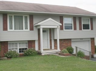 506 Crestview Dr, Scottdale, PA 15683
