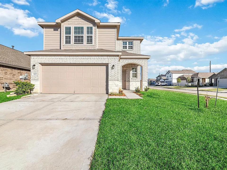 5810 Dry Brush Pl