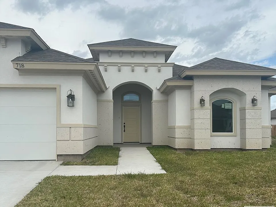 718 Ava Dr