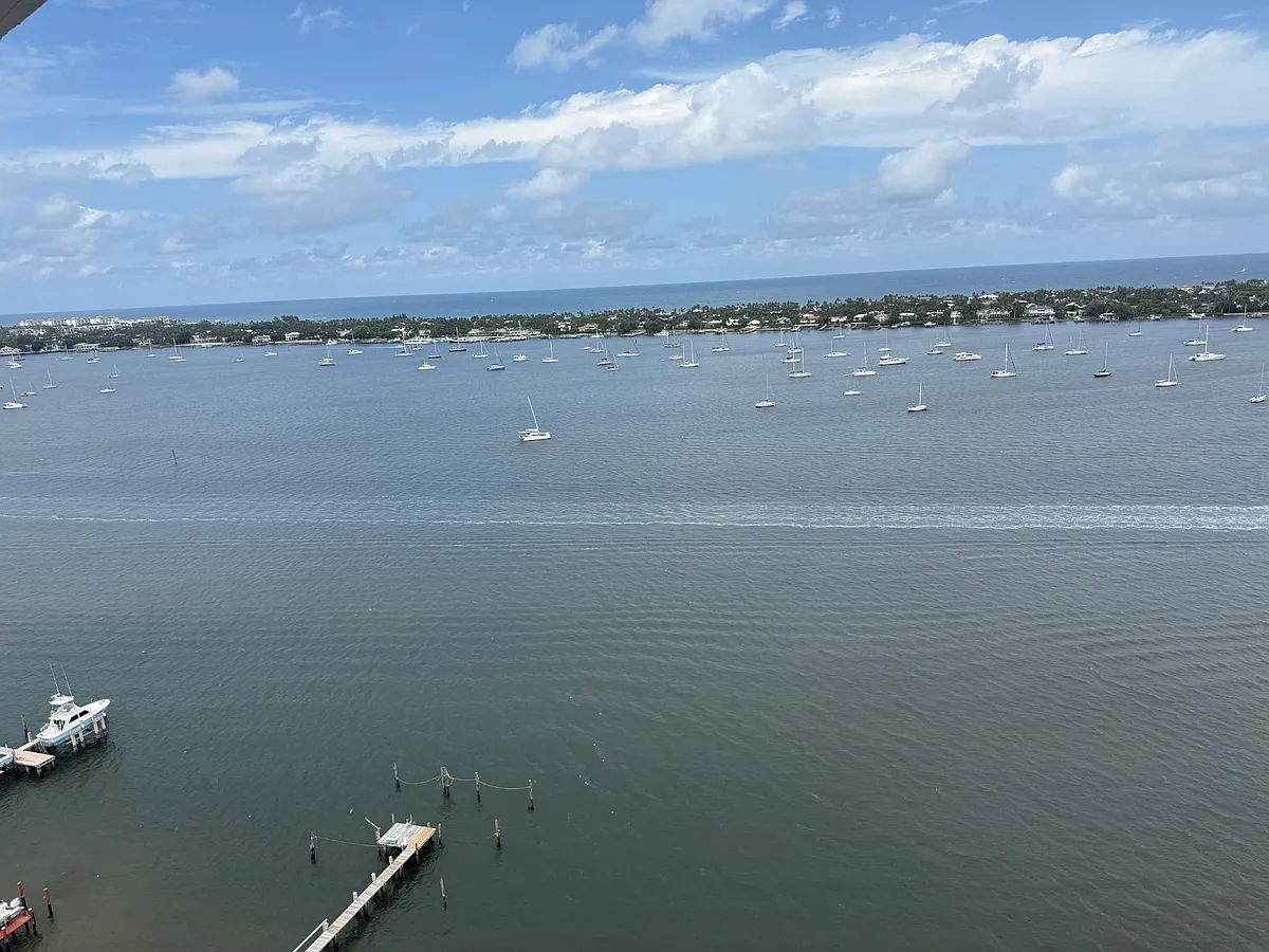 View - 5200 N Flagler Dr #2302