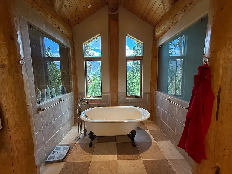 520 Two Cabins Dr — Photo 37