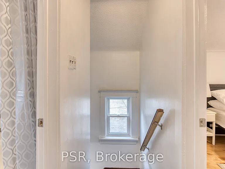 57 Eby St S — Photo 20