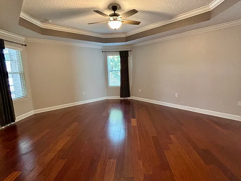 11827 Crusselle Dr — Photo 20