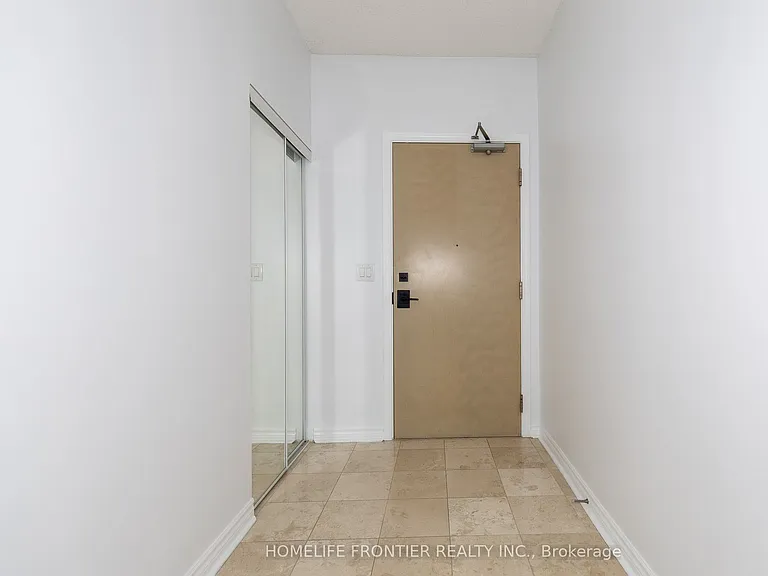 18 Holmes Ave #1712 — Photo 3