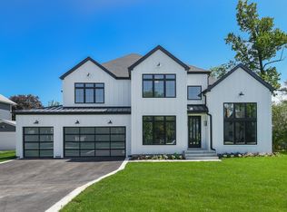 619 Meadow Dr, Glenview, IL 60025