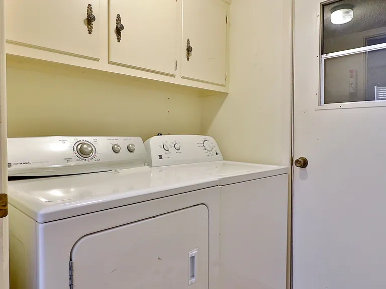 2810 Arrowhead Dr — Photo 39