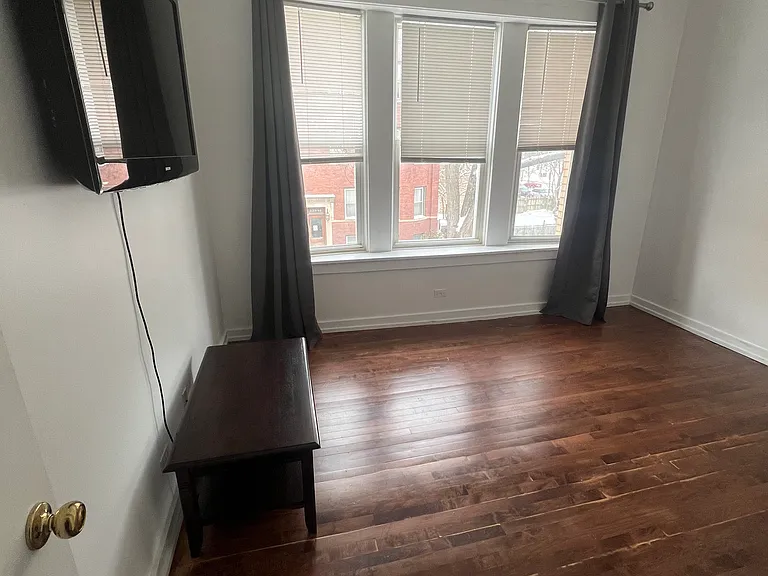 3215 W Beach Ave #2 — Photo 7