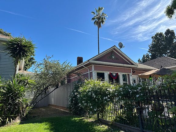 3rd image of 710 S 8th St