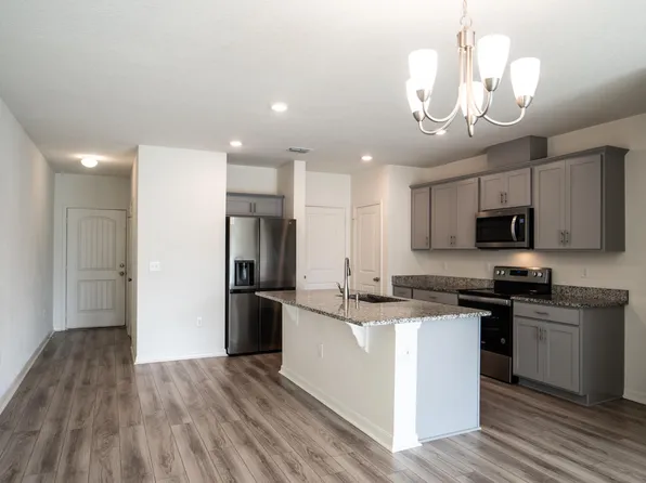 1352 Mirabella Cir, Davenport, FL 33897