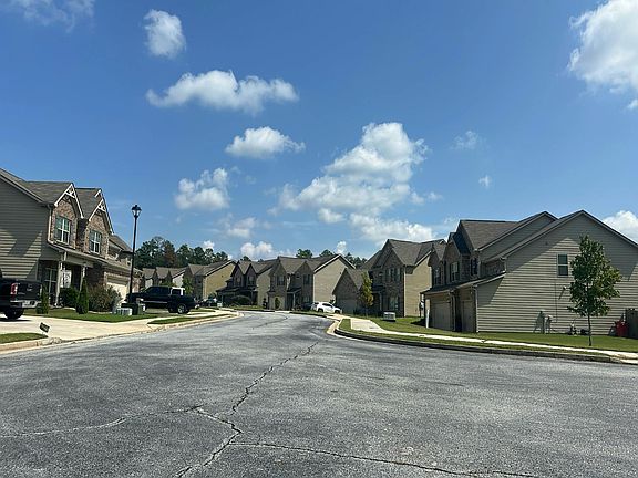 5th image of 1165 Gaines St