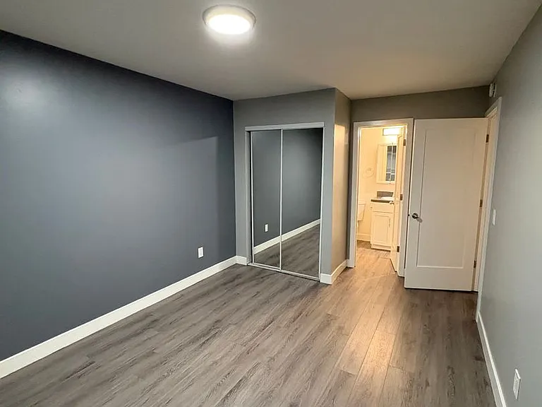 4999 Sterling Ct — Photo 11