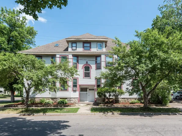 61 Delos St W, Saint Paul, MN 55107