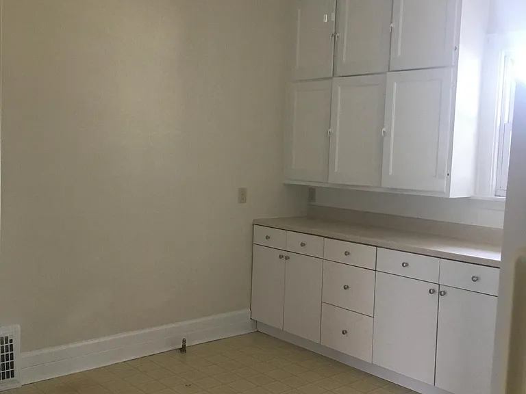 707 Chartres St — Photo 5