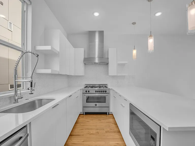 2314 N Carroll Ave #103 — Photo 8
