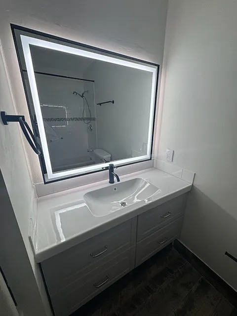 2 bed, 1110 sqft, $2,000 — Photo 2
