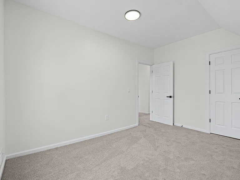 12028 Wade Park Ave — Photo 23