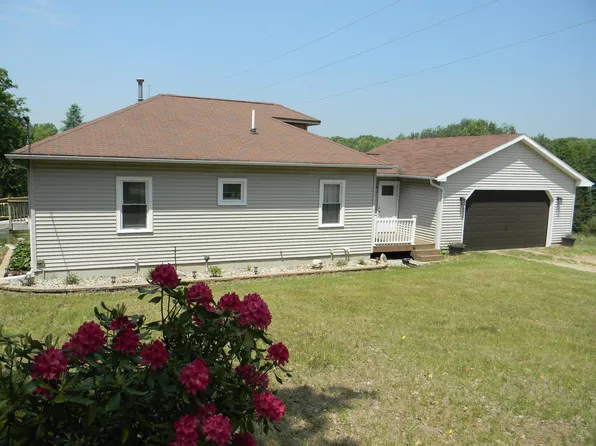994 W Woodrow Rd, Shelby, MI 49455
