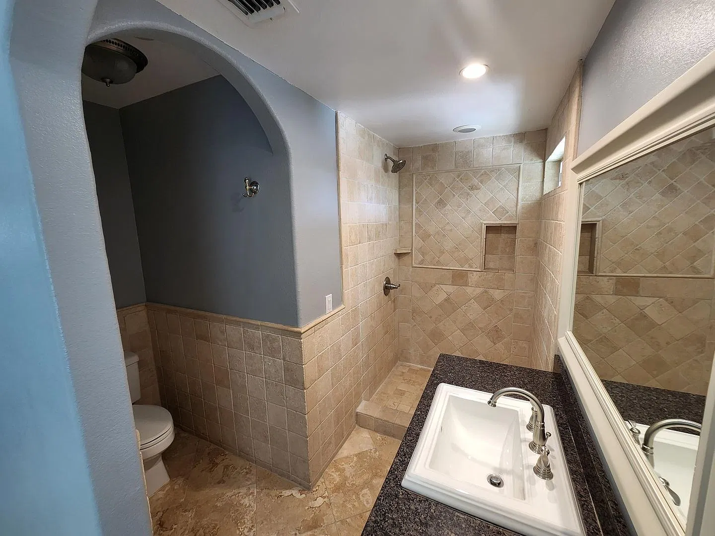 Beautiful 3 Bedroom 2 Bath Home, — Photo 4
