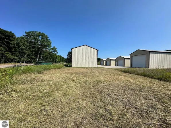 Shanty Creek Rd Unit 3, Bellaire, MI 49615