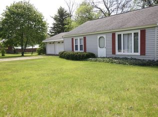 2453 W McMillan Rd, Muskegon, MI 49445