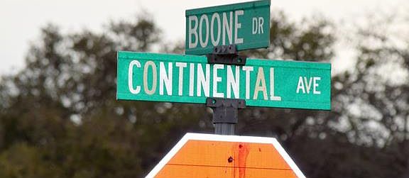 4th image of 2802 Boone Dr