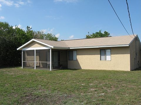 3rd image of 1945 23rd Pl SW