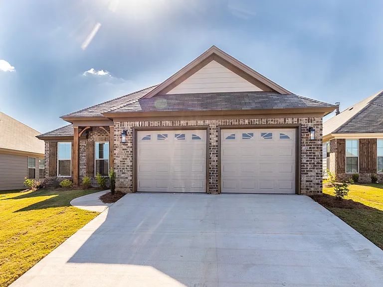 7119 Birch Creek Trl — Photo 1