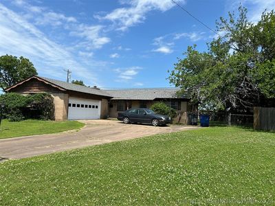 11932 E 8th St, Tulsa, OK, 74128