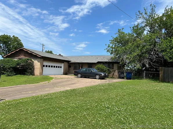 11932 E 8th St, Tulsa, OK 74128