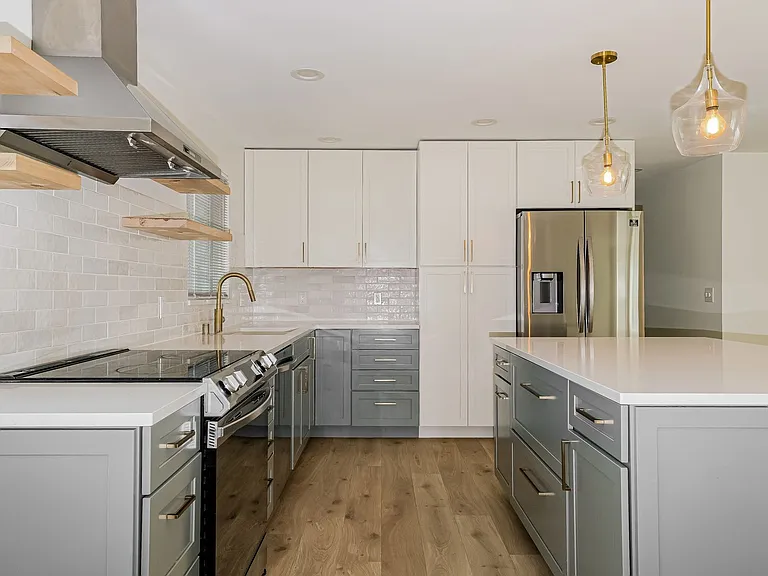 9629 12th Ave SW — Photo 3