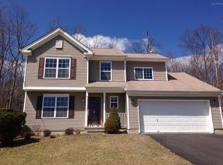 1006 Dorset Dr, Bushkill, PA 18324