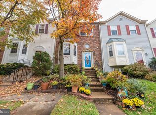 14006 Adolphus Dr, Centreville, VA 20121