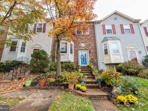 14006 Adolphus Dr, Centreville, VA 20121