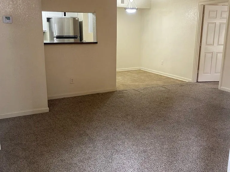 8100 Creekbend Dr #159 — Photo 2