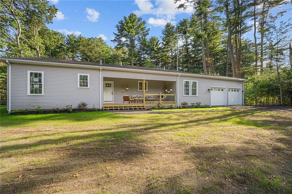 50 Indian Corner Rd, Saunderstown, RI 02874 MLS 1344206 Zillow