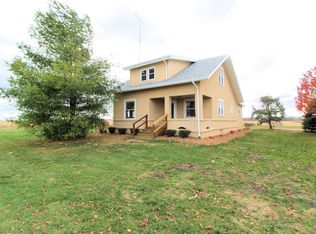 2151 E 3300 North Rd, Saint Anne, IL 60964