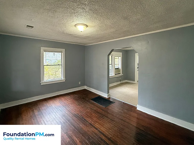 1576 David St — Photo 2