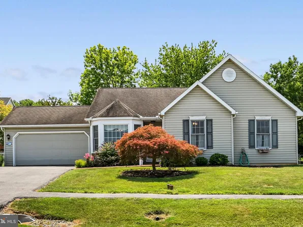 114 Hill Rd, Blandon, PA 19510