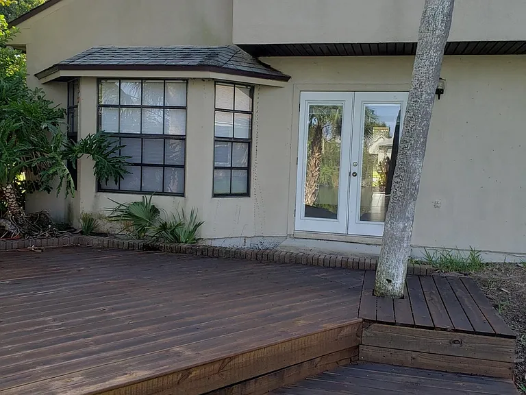2575 Palm Lake Dr — Photo 9