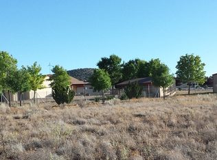 1800 W Shadow Ridge Rd, Paulden, AZ 86334