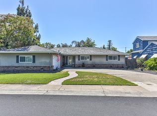 9659 Eisenbeisz St, Elk Grove, CA 95624