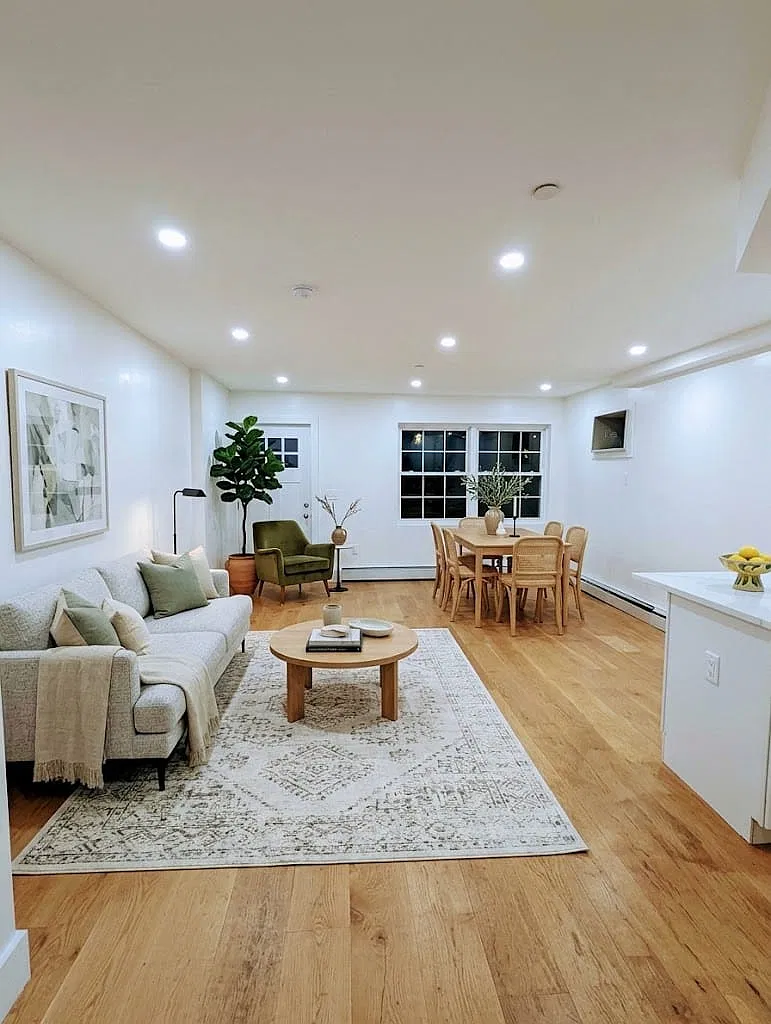 Barbadoes Dr, Far Rockaway — Photo 2