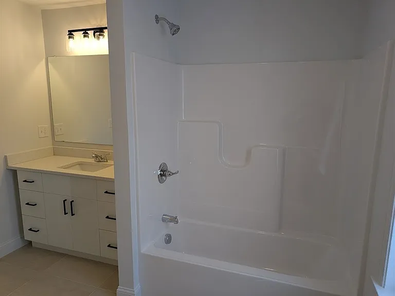 778 Main St #8 — Photo 17
