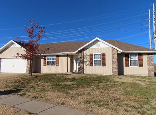 1901 S Oriole Ct, Ozark, MO 65721