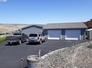 1310 Childers Rd, Arlington, OR 97812