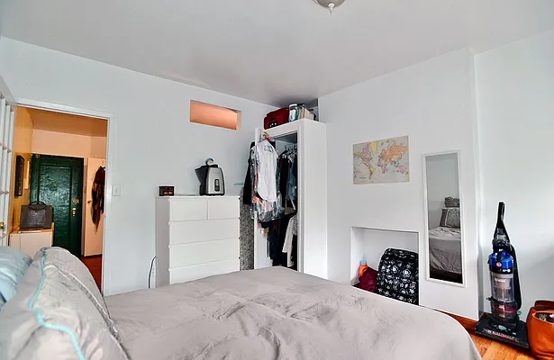 Rented by J Misrahi Realty Corp | media 24