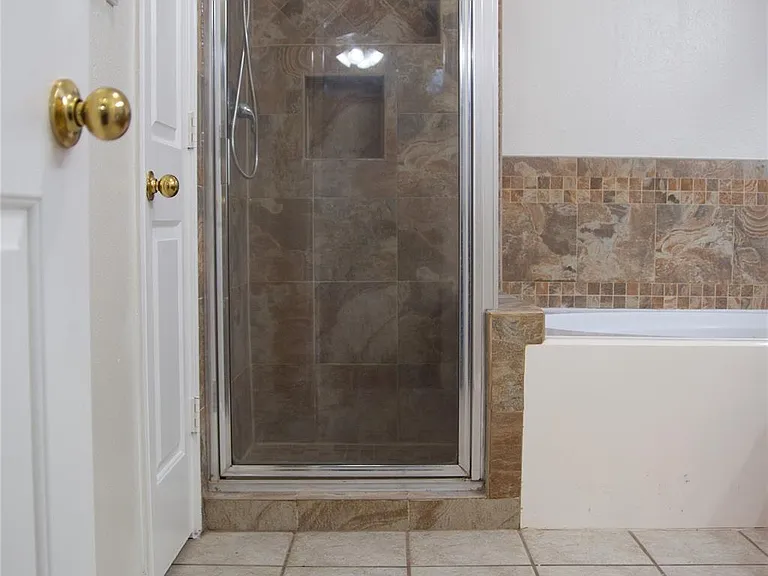 4918 Pinder Ln — Photo 20